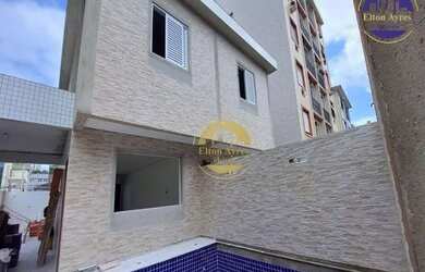 Imagem: A casa possui 3 Dormitórios, 3 Banheiros, 3 Vagas na garagem