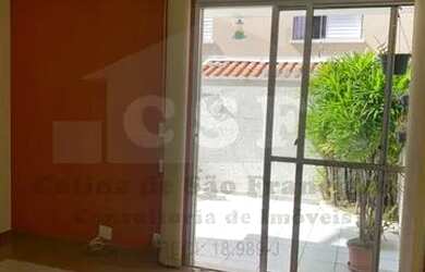 Imagem: A casa possui 2 Dormitórios, 2 Banheiros, 2 Vagas na garagem