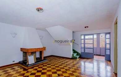 Imagem: O depósito possui 2 Vagas na garagem, 50m² de Área e está