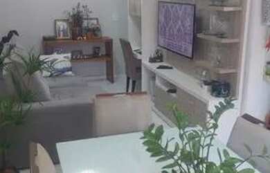 Imagem: A casa possui 3 Dormitórios, 3 Banheiros, 2 Vagas na garagem