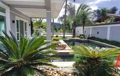 Imagem: A casa em condomínio possui 5 Dormitórios, 5 Banheiros, 5