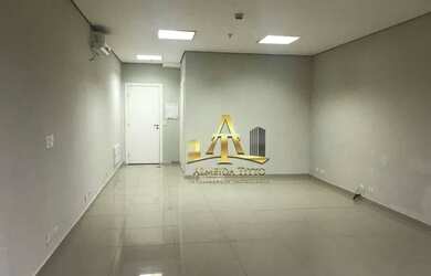 Imagem: O depósito possui 1 Vaga na garagem, 52m² de Área e está