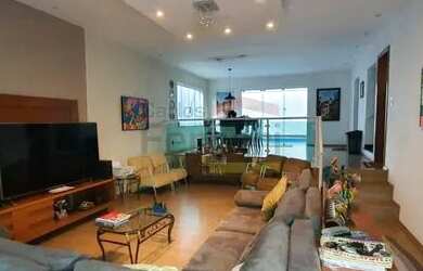 Imagem: A casa em condomínio possui 3 Dormitórios, 5 Banheiros, 4