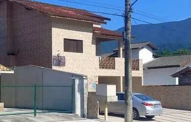 Imagem 5: Casa com piscina na divisa entre Caraguatatuba e Ubatuba