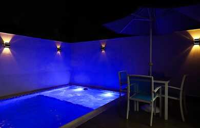 Imagem 8: Casa de condomínio para aluguel e venda tem 600 metros quadrados com 5 quartos