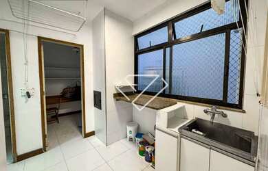 Imagem 12: Apartamento original 4 quartos, revertido para 3, na quadra da praia,...