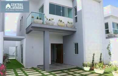 Imagem: A casa possui 4 Dormitórios, 3 Banheiros, 3 Vagas na garagem