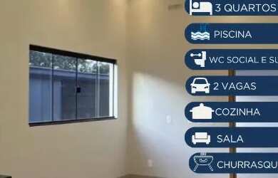 Imagem: A casa possui 3 Dormitórios, 2 Banheiros, 2 Vagas na garagem