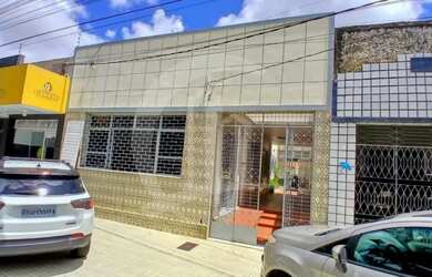 Imagem 1: Casa à Venda no Bairro Santo Antônio Espaço para Toda a Família