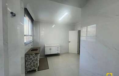 Imagem 8: Apartamento a Venda de 150m² 3 dormitórios 1 Suíte - Bairro Centro...