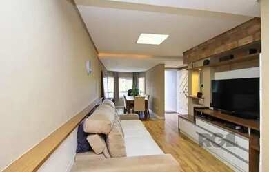 Imagem 10: Casa em Porto Alegre, no bairro Hípica, com 2 dormitório(s), e 2 banheiros, à venda