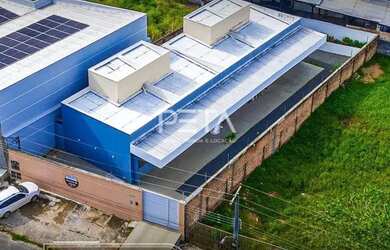 Imagem: O apartamento possui 2 Dormitórios, 1 Banheiro, 4 Vagas na