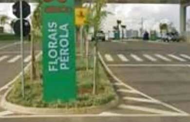 Imagem: O terreno possui 180m² de Área e está localizado em Ribeirão