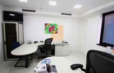 Imagem 12: Ótimo conjunto em condomínio de 1ª linha, localização nobre