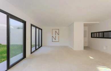 Imagem 2: Casa com 3 suites e 2 vagas de garagem no Cascatinha