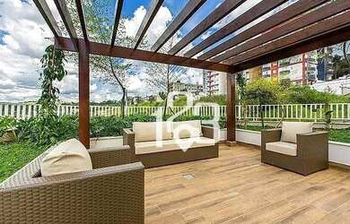 Imagem: O apartamento possui 2 Dormitórios, 2 Banheiros, 2 Vagas na