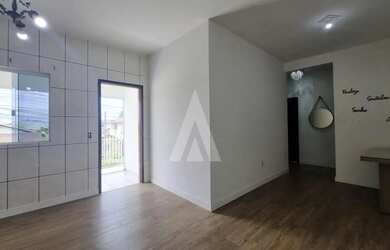 Imagem: O apartamento possui 3 Dormitórios, 1 Banheiro, 1 Vaga na garagem