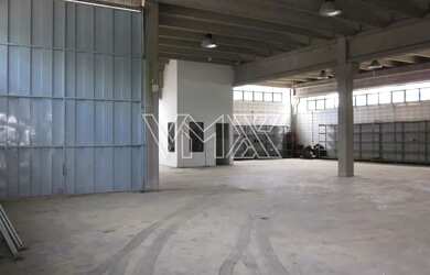 Imagem: O depósito possui 1600m² de Área e está localizado em Vila