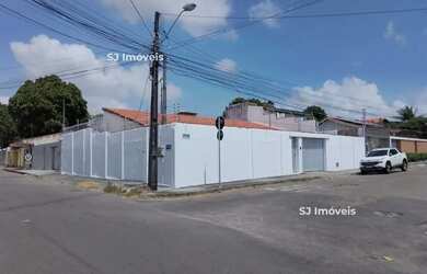 Imagem: O depósito possui 4 Vagas na garagem, 500m² de Área e está