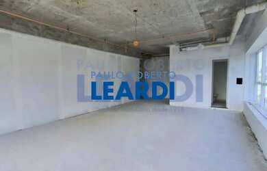 Imagem: O depósito possui 1 Vaga na garagem, 70m² de Área e está