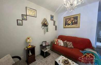 Imagem: A casa possui 3 Dormitórios, 1 Banheiro e 326m² de Área e