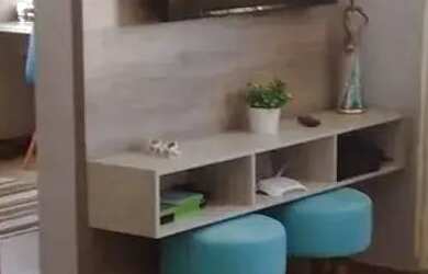 Imagem: O apartamento possui 2 Dormitórios, 1 Banheiro, 1 Vaga na garagem