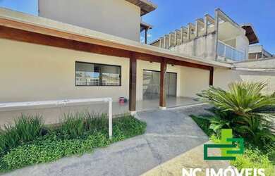 Imagem: O depósito possui 1 Vaga na garagem e 329m² de Área e está