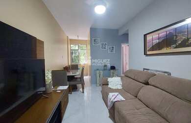 Imagem: O apartamento possui 2 Dormitórios, 2 Banheiros, 1 Vaga na