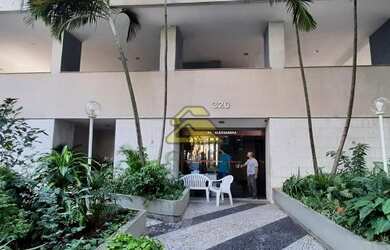 Imagem: O apartamento possui 4 Dormitórios, 3 Banheiros, 1 Vaga na