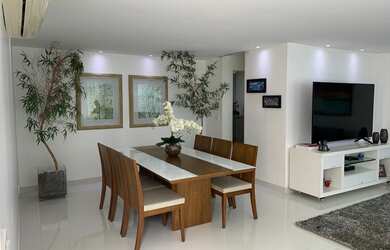 Imagem: A casa em condomínio possui 5 Dormitórios, 5 Banheiros, 4