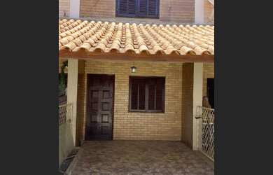 Imagem: A casa em condomínio possui 2 Dormitórios, 2 Banheiros, 1