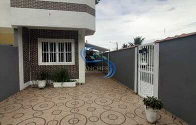 Imagem: A casa e possui 2 Dormitórios, Suítes, 1 Banheiro, 3 Vagas