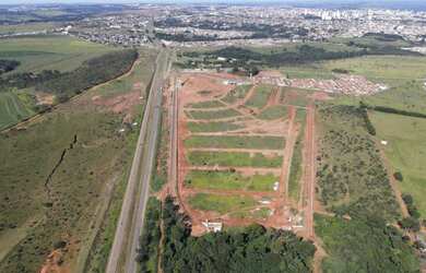 Imagem: O terreno possui 360m² de Área e está localizado em Cidade