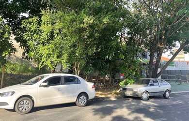 Imagem 1: Terreno de Esquina Av. Santa Cruz