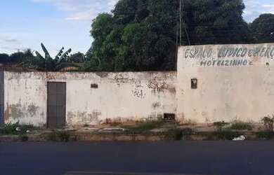 Imagem: A casa possui 2 Dormitórios, 1 Banheiro, 5 Vagas na garagem