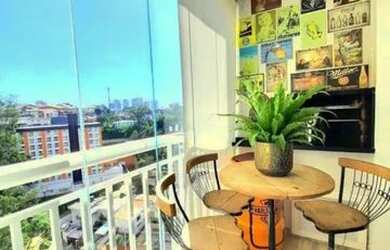 Imagem: O apartamento possui 2 Dormitórios, 1 Banheiro, 1 Vaga na garagem