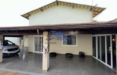 Imagem: A casa em condomínio possui 3 Dormitórios, 3 Banheiros, 2