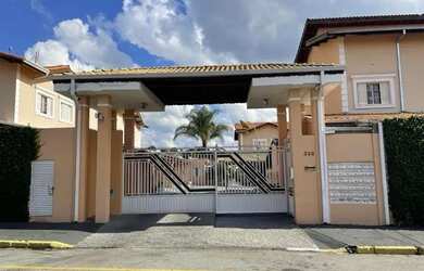 Imagem: A casa em condomínio possui 2 Dormitórios, 2 Banheiros, 1