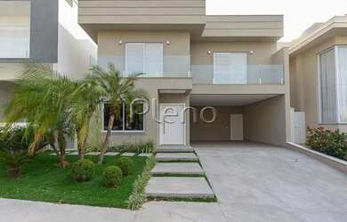 Imagem: A casa em condomínio possui 4 Dormitórios, 5 Banheiros, 2