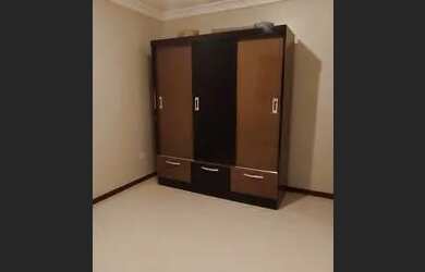 Imagem: O apartamento possui 2 Dormitórios, 1 Banheiro e 1 Vaga na