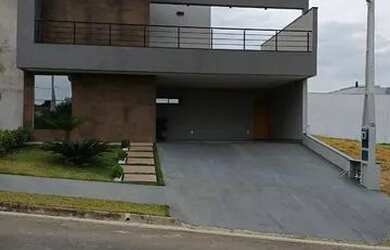 Imagem: A casa em condomínio possui 3 Dormitórios, 4 Banheiros, 4