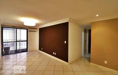 Imagem: O apartamento possui 3 Dormitórios, 2 Banheiros, 1 Vaga na