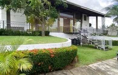 Imagem: A casa possui 3 Dormitórios, 4 Banheiros, 2 Vagas na garagem