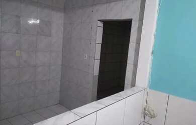 Imagem: A casa possui 2 Dormitórios, 1 Banheiro, 70m² de Área e