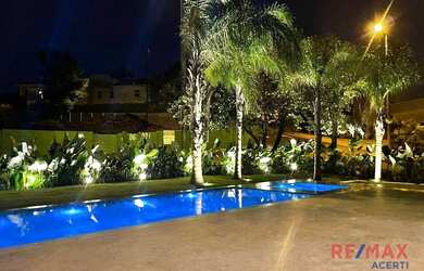 Imagem: A casa em condomínio possui 5 Dormitórios, 5 Banheiros, 5