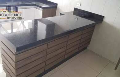 Imagem: A casa possui 2 Dormitórios, 3 Banheiros, 2 Vagas na garagem