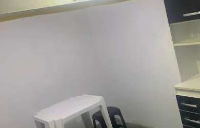 Imagem 6: Alugo kitnet em Barueri. Guarda roupa