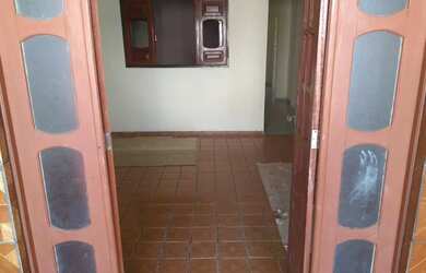 Imagem: A casa possui 2 Dormitórios, 1 Banheiro e está localizado