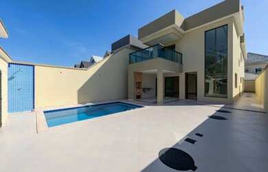 Imagem: A casa em condomínio possui 4 Dormitórios, 5 Banheiros, 1