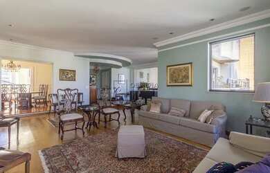 Imagem: O apartamento na cobertura possui 5 Dormitórios, 5 Banheiros